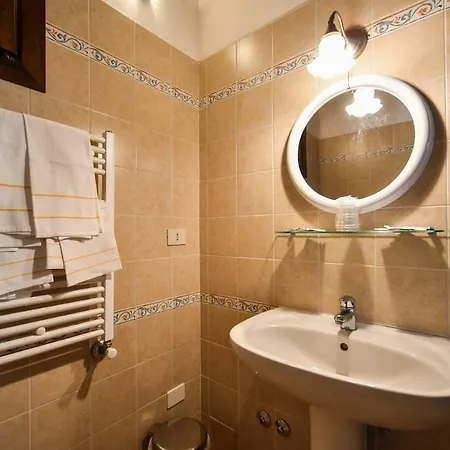 La Valle Dei Bronzetti ファームステイ カーシャ