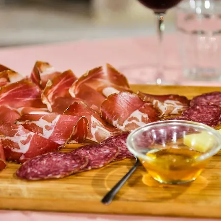 La Valle Dei Bronzetti