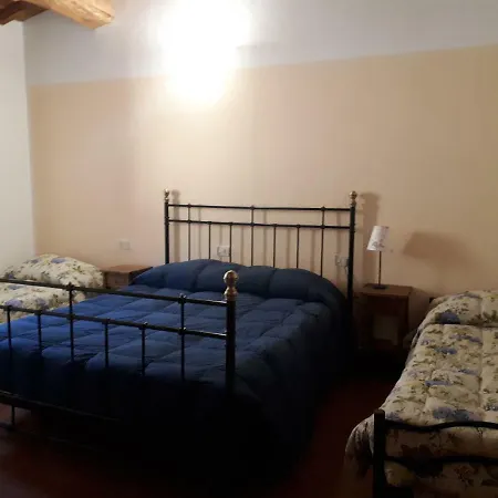 La Valle Dei Bronzetti ファームステイ カーシャ